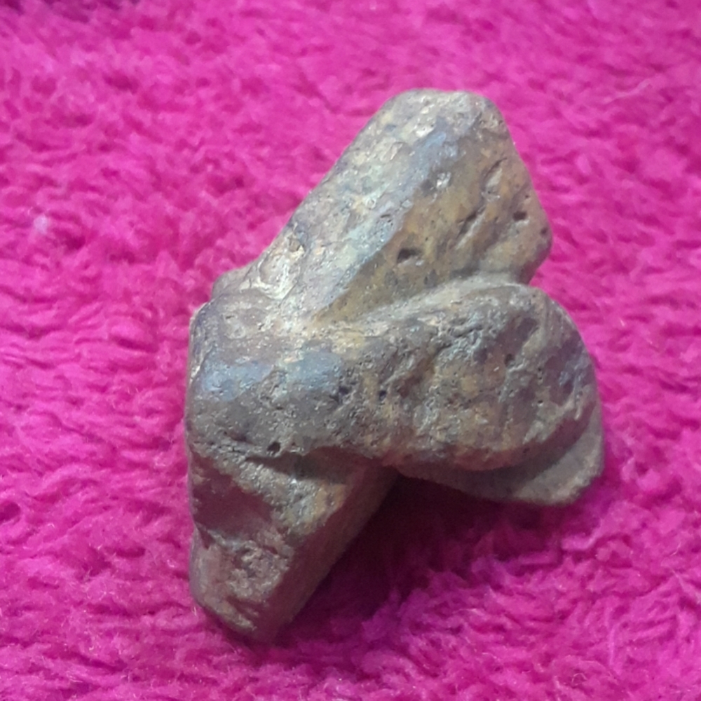 FAIRY CROSS (Natural Staurolite) 40.9g 1.5inx1.25i - Picture 7 of 8